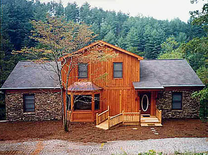 Chestatee Shoals Chalet - Outside Front View Photo